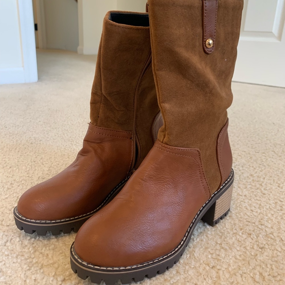 NWOT Mid Calf Booties